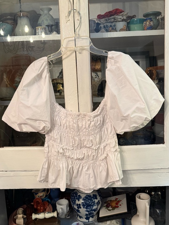Astr Tops - Astr White Puff-Sleeve Smocked Peplum Top
